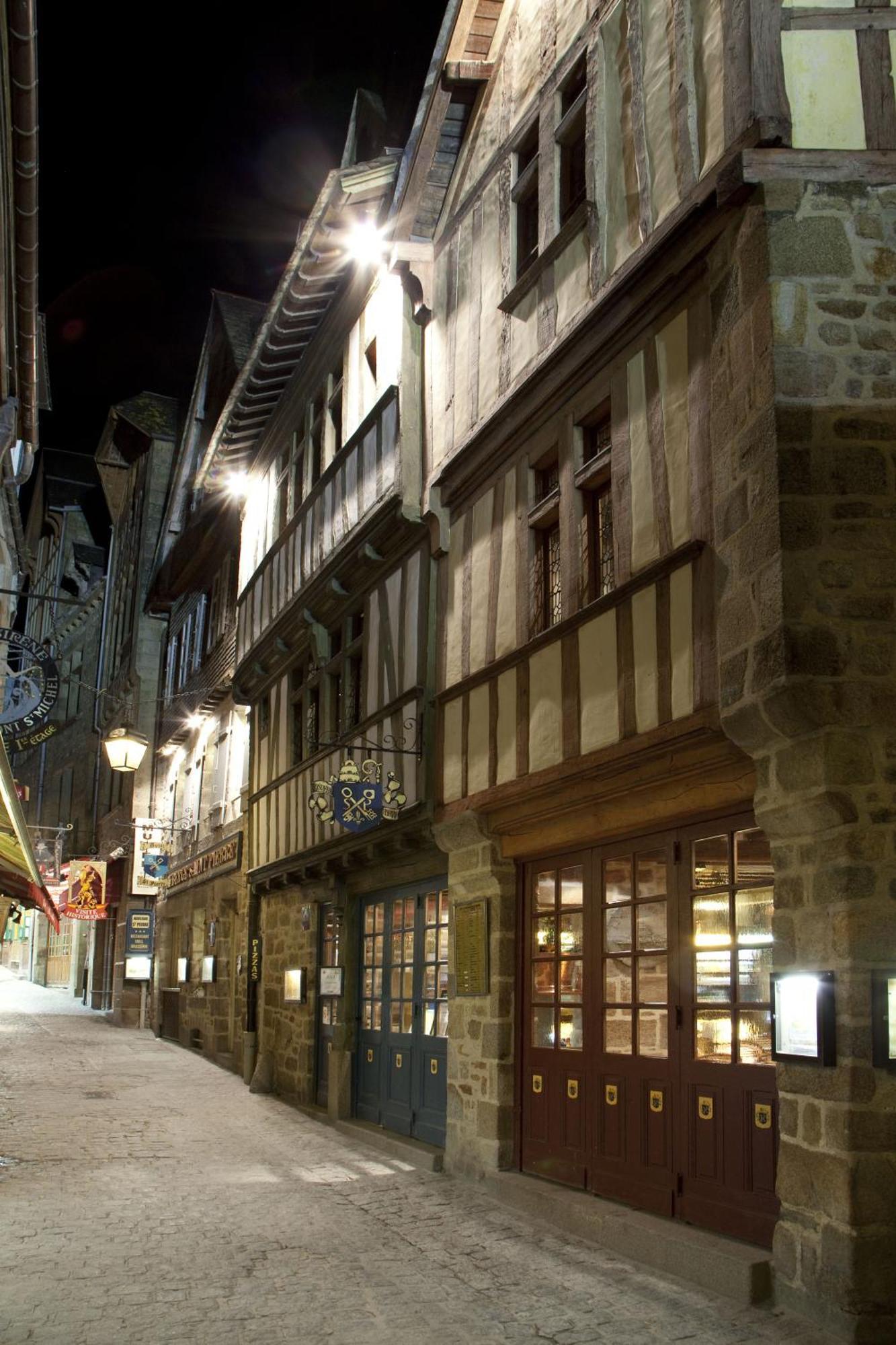 Auberge Saint Pierre Mont-Saint-Michel Bagian luar foto