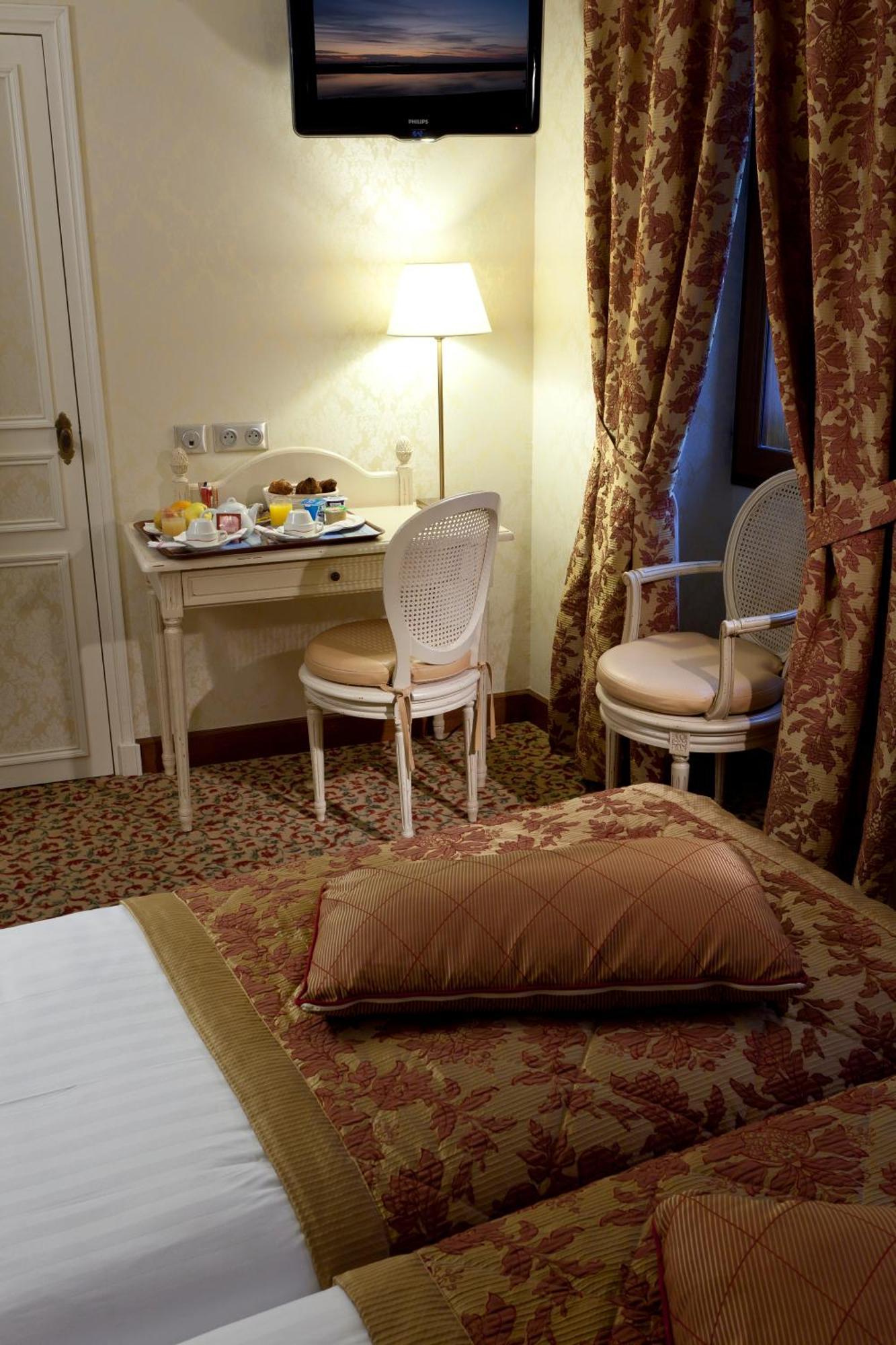 Auberge Saint Pierre Mont-Saint-Michel Bagian luar foto