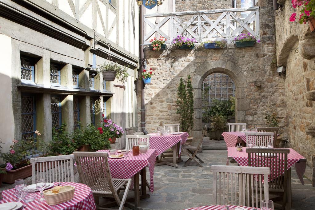 Auberge Saint Pierre Mont-Saint-Michel Bagian luar foto