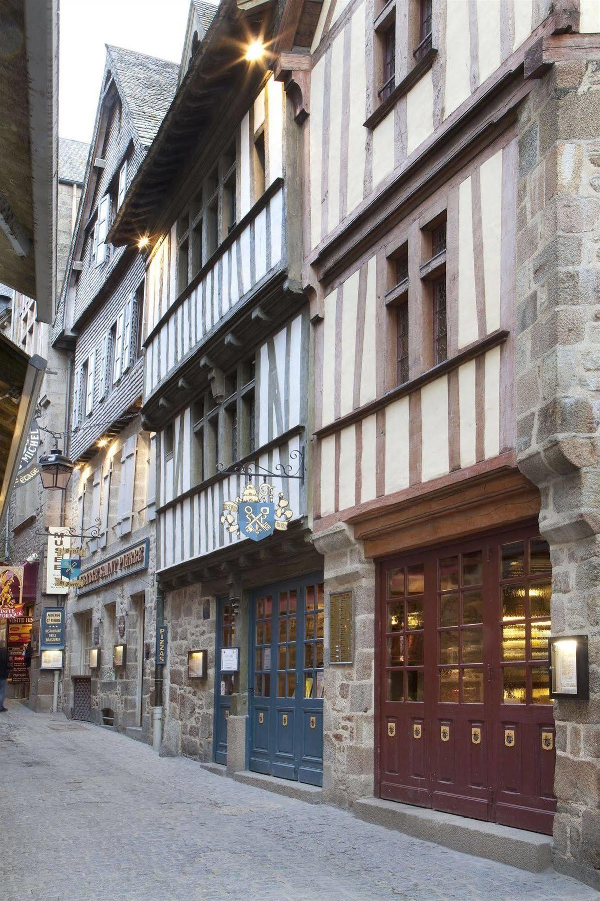 Auberge Saint Pierre Mont-Saint-Michel Bagian luar foto